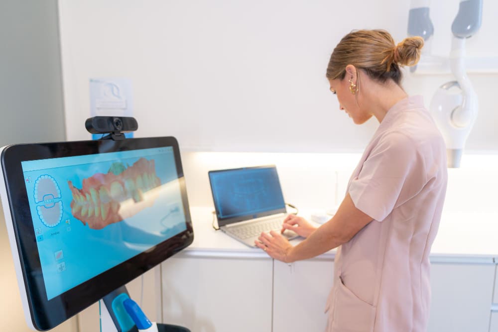 Odontologia Digital vale a pena? Benefícios e desafios reais